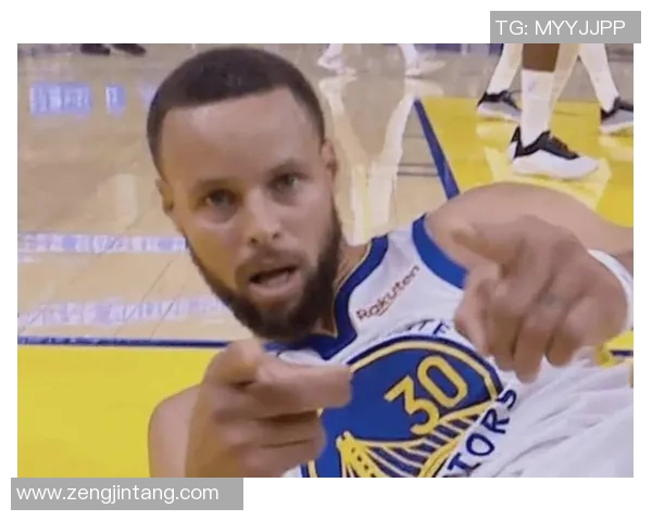 库里与教练激烈争执冲突升级 球队内部气氛紧张引发关注